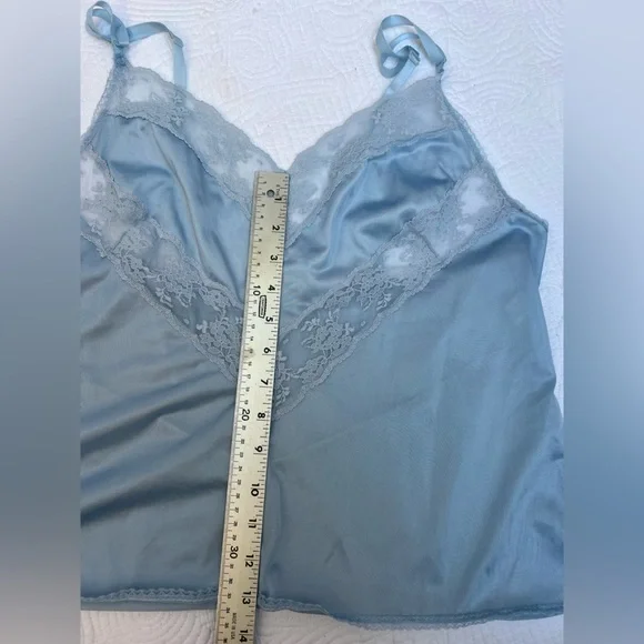 Vintage “A Cut Above” Satin Chemise Size 38 - Picture 6 of 8